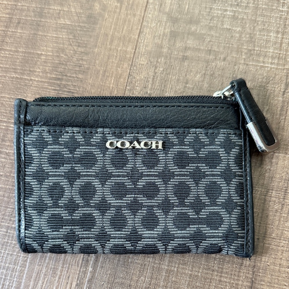 Coach Signature Black and Gray Card Holder